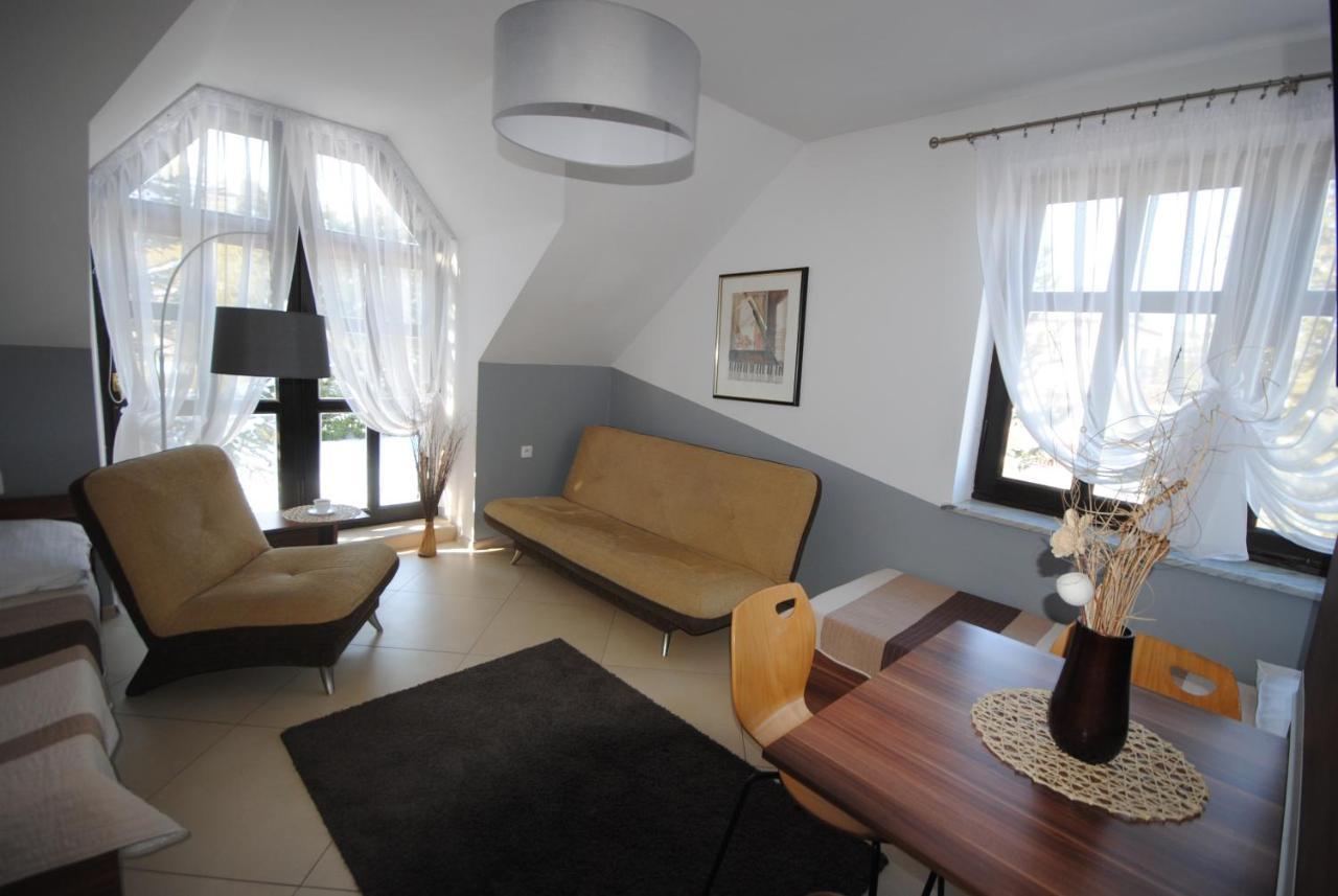 Dog Friendly Dom, Apartamenty Wichrowe Wzgorza Z Basenem Brenna أوسترون المظهر الخارجي الصورة
