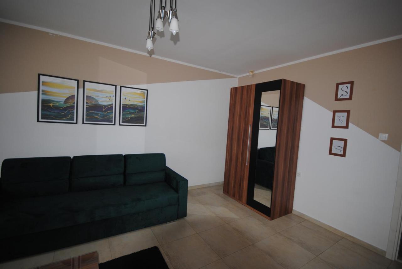 Dog Friendly Dom, Apartamenty Wichrowe Wzgorza Z Basenem Brenna أوسترون المظهر الخارجي الصورة