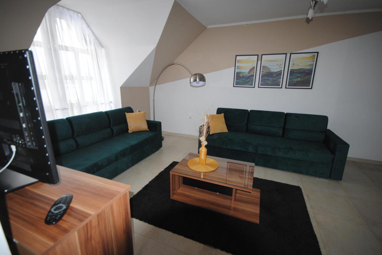 Dog Friendly Dom, Apartamenty Wichrowe Wzgorza Z Basenem Brenna أوسترون المظهر الخارجي الصورة