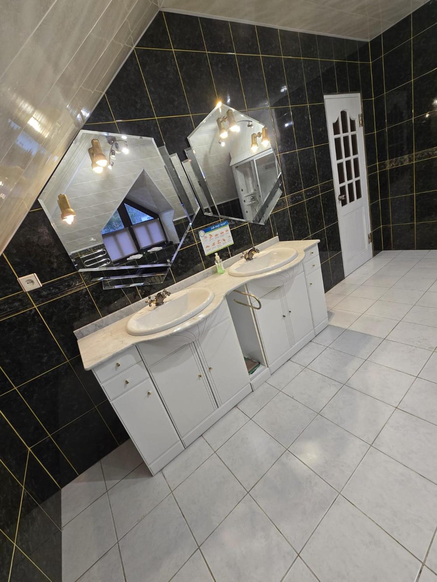 Dog Friendly Dom, Apartamenty Wichrowe Wzgorza Z Basenem Brenna أوسترون المظهر الخارجي الصورة